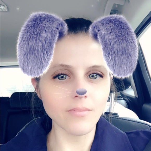 Profile Picture of Jlinda Faulder (@jbfaulder) on Poshmark