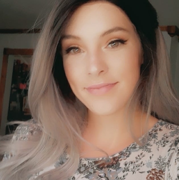 Profile Picture of Autumn Pittman (@autumn_pittman) on Poshmark