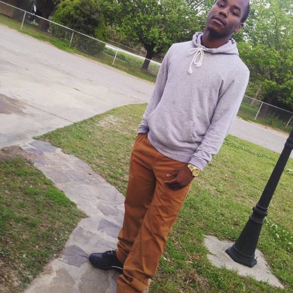 Profile Picture of Aj Thompson (@ajthompson123) on Poshmark