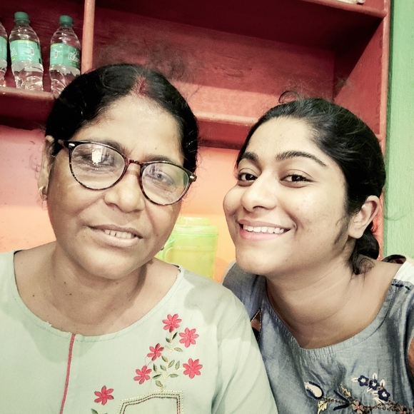 Profile Picture of Kamalika Bhattacharya (@anulikamani) on Poshmark