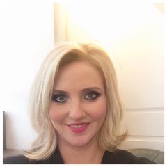 Profile Picture of April Lavers (@aprillavers) on Tiktok