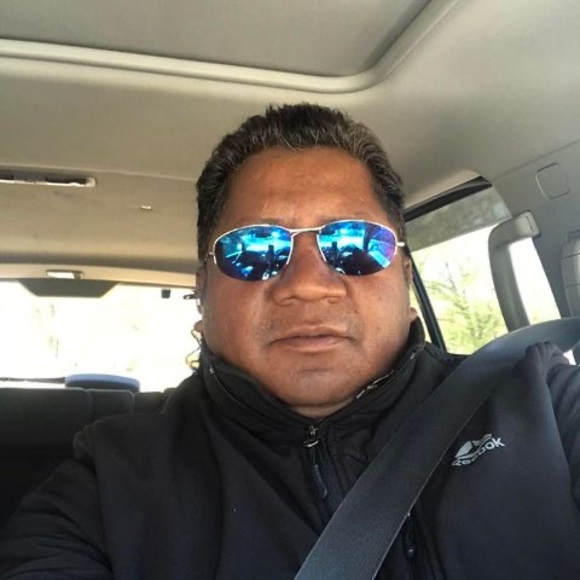 Profile Picture of Raul Bernal (@bernalraul287) on Poshmark