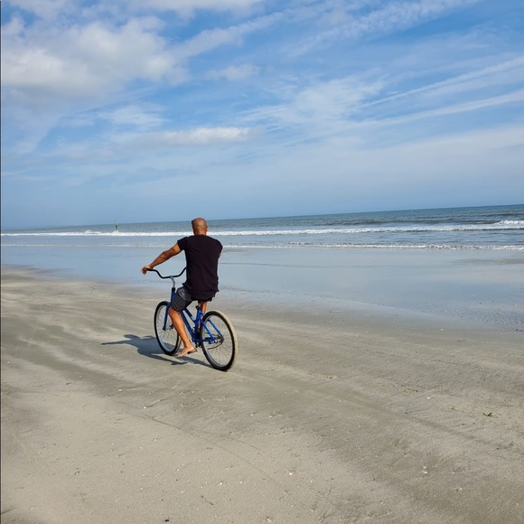 Profile Picture of Ns Phinney (@nelsonsarduy84) on Poshmark