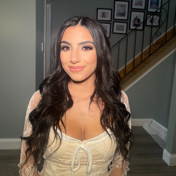 Profile Picture of Toni Polichetti (@toniiiixoxo) on Poshmark