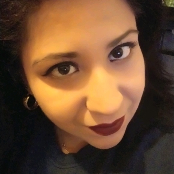 Profile Picture of Griselda Terrones (@grisy12) on Poshmark