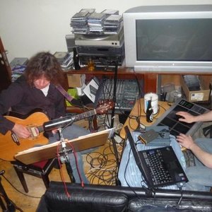 Profile Picture of Alex Og Kim (@alexogkim) on Myspace