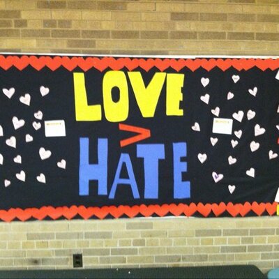 Profile Picture of Dan Holland (@DHCHS) on Twitter