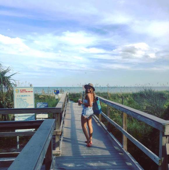 Profile Picture of Gracija Gajski (@graceguim) on Poshmark