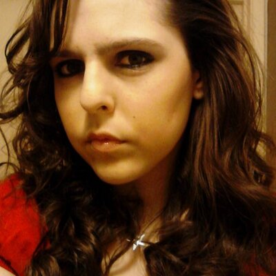 Profile Picture of Amber Marie Cahill (@angeleyes91752) on Twitter