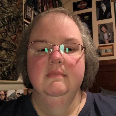 Profile Picture of Karen West (@KDWChefgirl) on Twitter