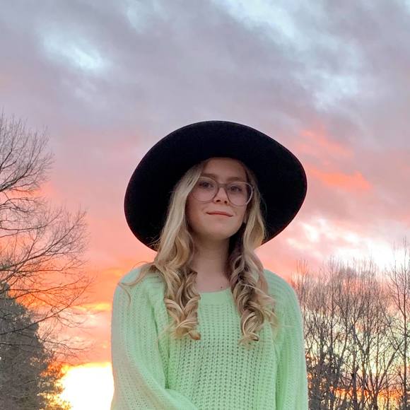 Profile Picture of Callie Jones-daugherty (@jallie23) on Poshmark