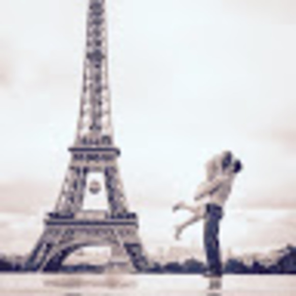 Profile Picture of Aneta Zahora (@anetka715) on Poshmark