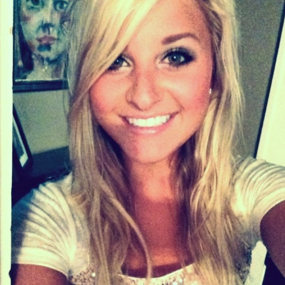 Profile Picture of Carson Mckay (@carsonbm) on Poshmark