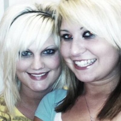 Profile Picture of April Jeffries (@adj1990) on Twitter