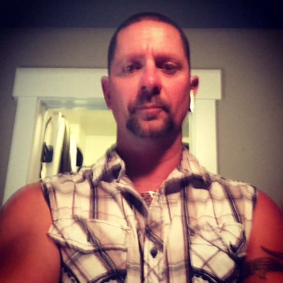 Profile Picture of Jason Petersen (@pete6972) on Poshmark