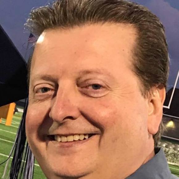 Profile Picture of Bob Beallis (@bobbeallis) on Poshmark