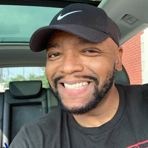 Profile Picture of Mark Ellison (@chasingdopeness) on Poshmark