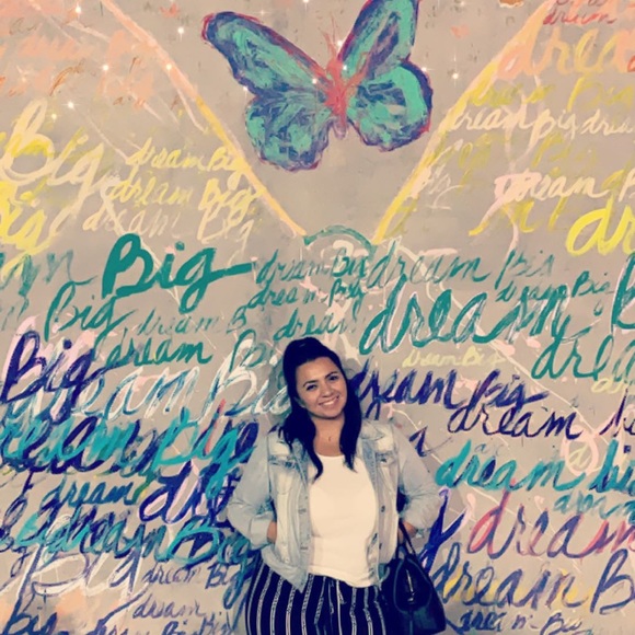 Profile Picture of Adriana Zubeldia (@azubgrl) on Poshmark