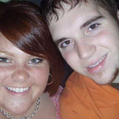 Profile Picture of Taylor Hanks (@TaylorLeeeeeigh) on Twitter