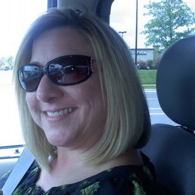 Profile Picture of Kim Huffstetler (@khuffrt06) on Twitter