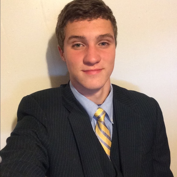Profile Picture of Billy Caughern (@clayc3) on Poshmark