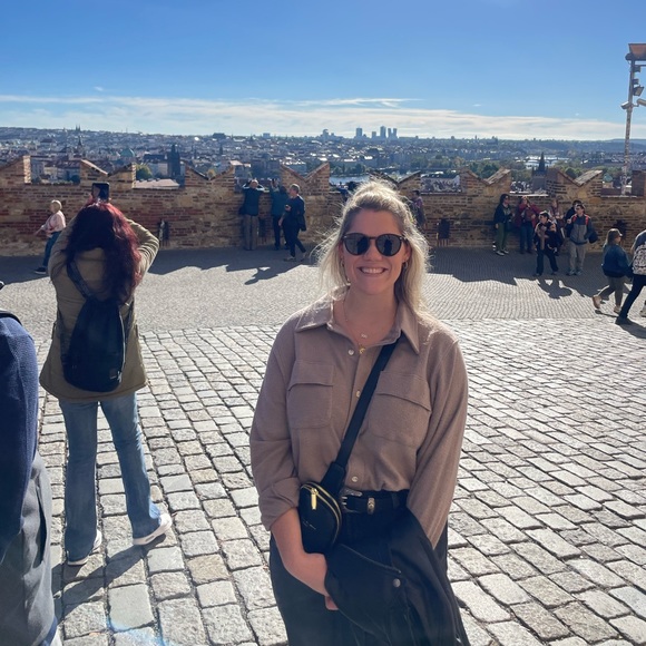 Profile Picture of Erika Novak (@erikanxx) on Poshmark