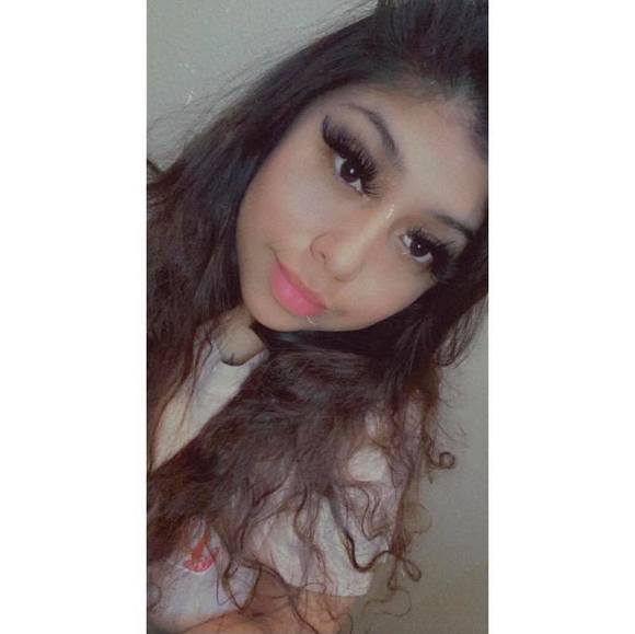 Profile Picture of Crystal Robledo (@htxcrystal) on Poshmark
