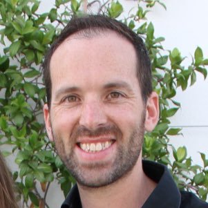 Profile Picture of Tony Grant (@picturephoto) on Twitter