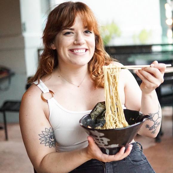 Profile Picture of Leigha Lamotta (@leighal24) on Poshmark