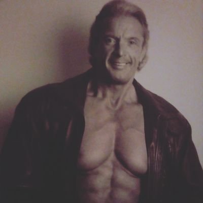Profile Picture of Antonio Cucuzza. (@AntonioCucuzza8) on Twitter