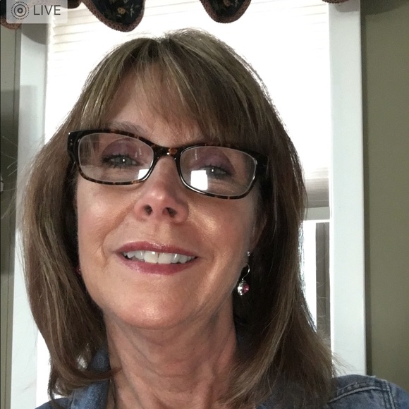 Profile Picture of Patricia Martin (@riderlady55) on Poshmark