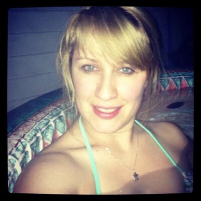 Profile Picture of Danielle Collier (@Dcollier1987) on Twitter