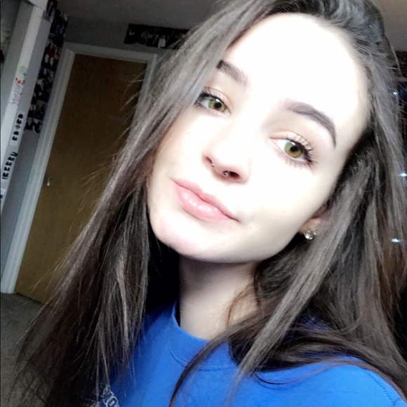 Profile Picture of Tara Laufer (@taralaufer) on Poshmark