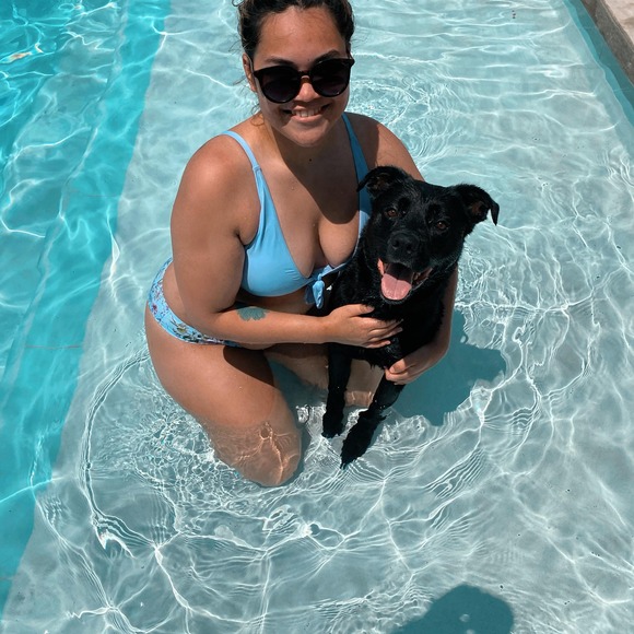 Profile Picture of Alexis Casion (@alexiscasion) on Poshmark