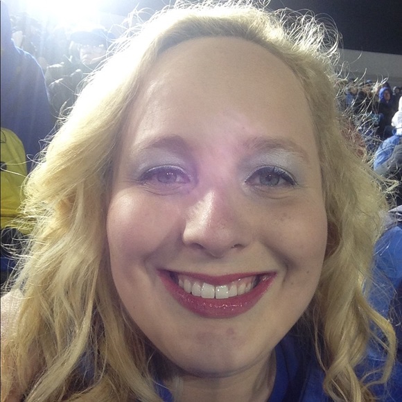 Profile Picture of Morgan Duffel (@mduffel89) on Poshmark