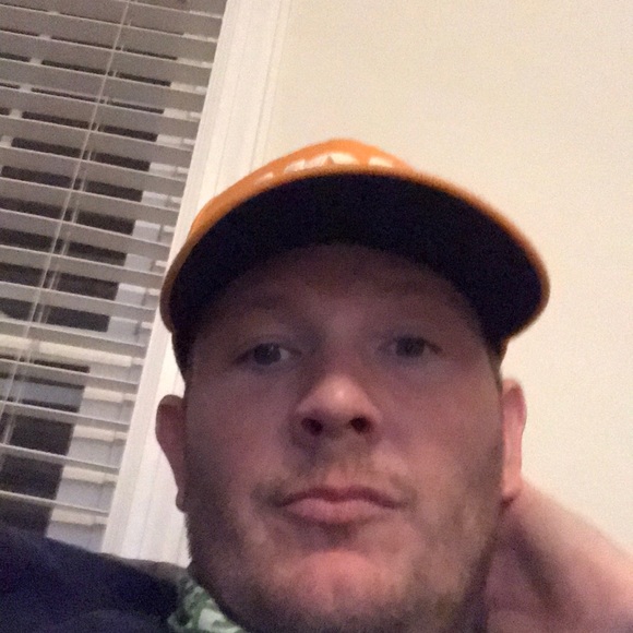 Profile Picture of Chris Castleman (@castlemancc) on Poshmark