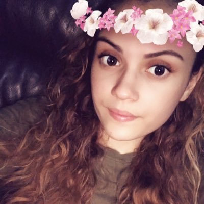 Profile Picture of Chelly Jane (@chellylabella) on Twitter