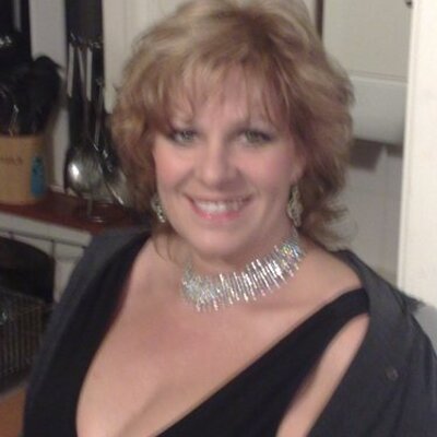 Sarah Esser - Twitter Profile Picture of Sarah Esser (@sarahdiva63) on Twitter