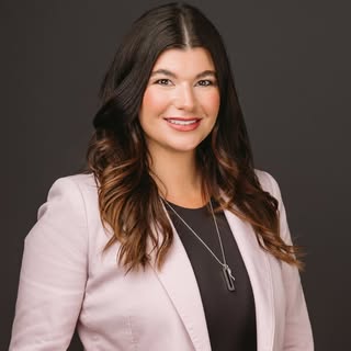 Profile Picture of Olivia Cooley Real Estate (@oliviacooleyrealestate) on Instagram