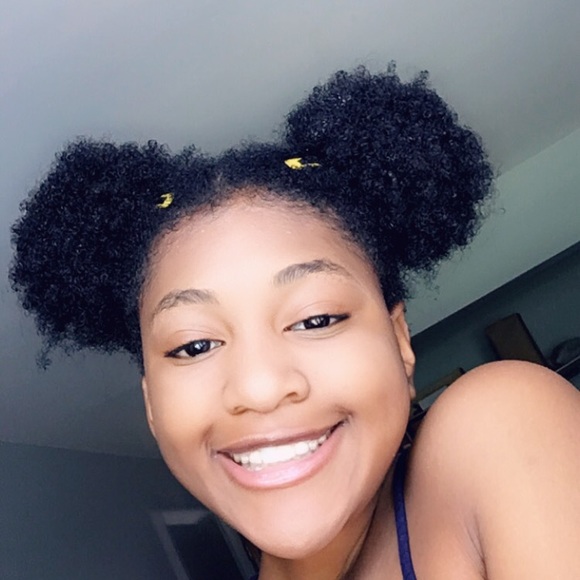 Jada Williamson - Poshmark Profile Picture of Jada Williamson (@jadawilliamson) on Poshmark