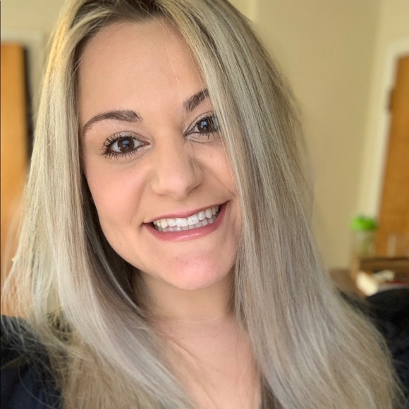 Profile Picture of Erica Pollice (@epollice) on Poshmark