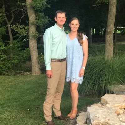 Profile Picture of Elizabeth Van Hersh (@EVanHersh8) on Twitter