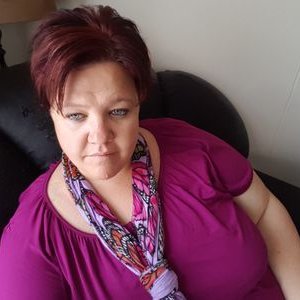 Profile Picture of Tina Hugo (@TinaHugo2) on Twitter