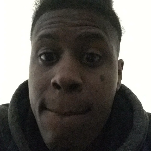 Profile Picture of David Rayford (@supadave28) on Poshmark