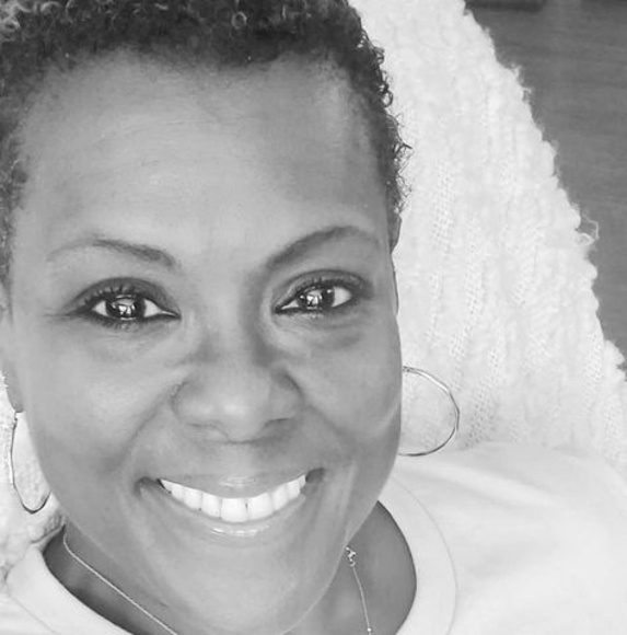 Profile Picture of Kimberly Darnell (@kimberlydarn242) on Poshmark