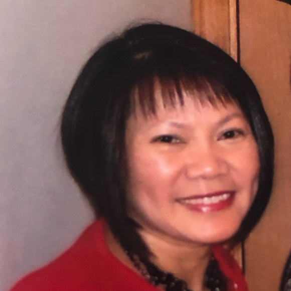 Profile Picture of Myrna De guzman (@mc6635) on Poshmark