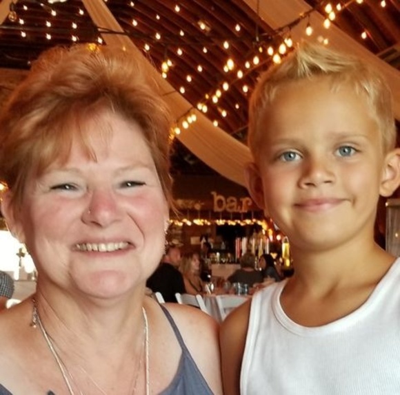 Profile Picture of Paula Schultz devos (@bpdevos) on Poshmark