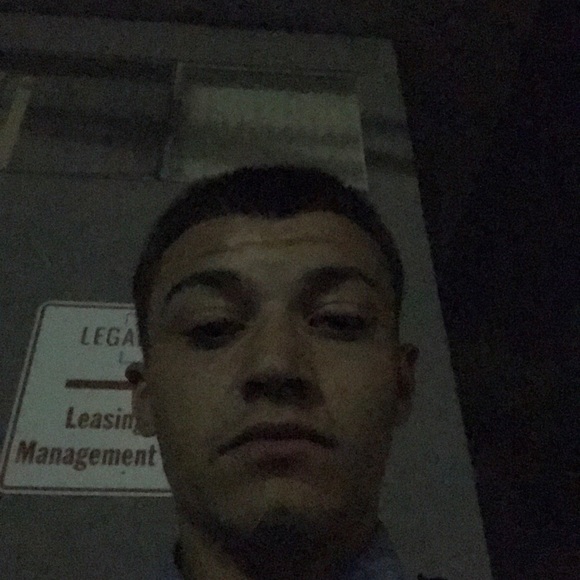 Profile Picture of Adam Woodyard (@adamwdyrd916) on Poshmark