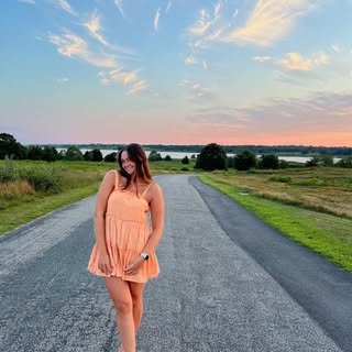 Profile Picture of lila goldstein (@_lilagoldstein) on Instagram