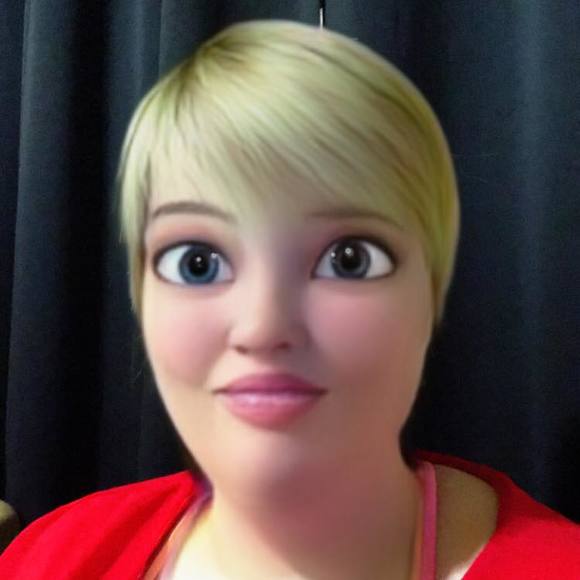 Profile Picture of Britny Webb (@britnywebb) on Poshmark